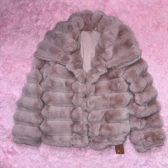 SHEIN Faux Fur Coat in Light Brown - Picture 1 of 5